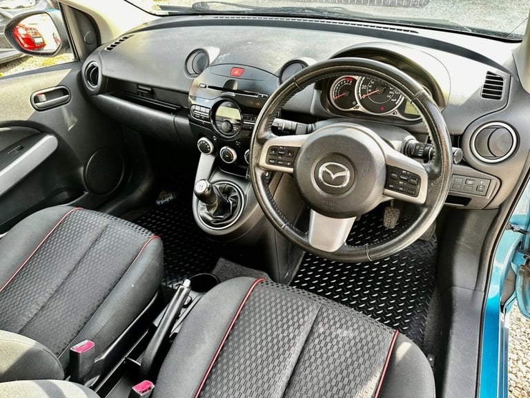 2011 Mazda Mazda2 1.5 Sport Hatchback 3dr Petrol Manual Euro 5 (102 ps) Hatchback Petrol Manual