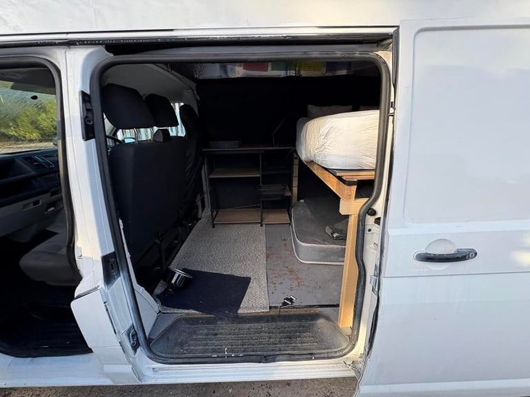 2017 Volkswagen Transporter Transporter T32 Startline TDI BlueMotion Technology 4Motion Camper DI...