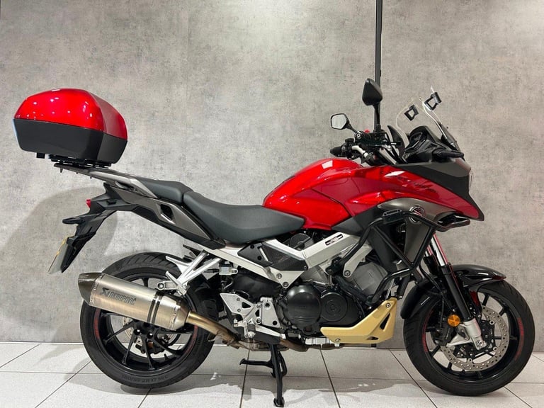65/2015 Honda VFR800X Crossrunner - 15969 miles 