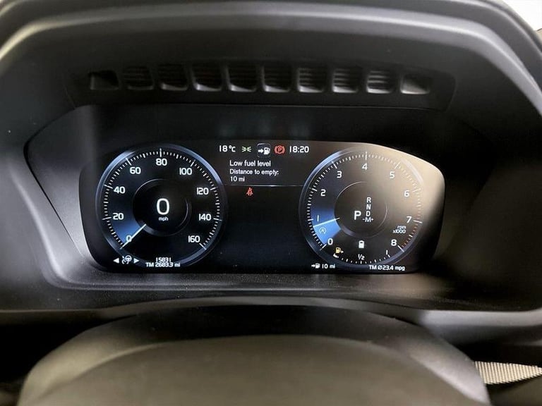 2020 Volvo XC90 2.0 B5 MHEV R-Design Auto 4WD Euro 6 (s/s) 5dr Automatic SUV Hybrid Automatic