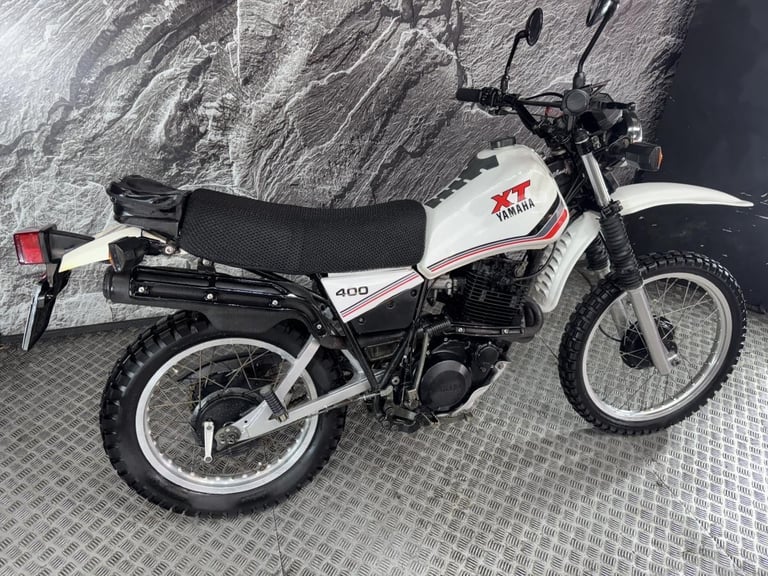 YAMAHA XT400 XT 400 1984