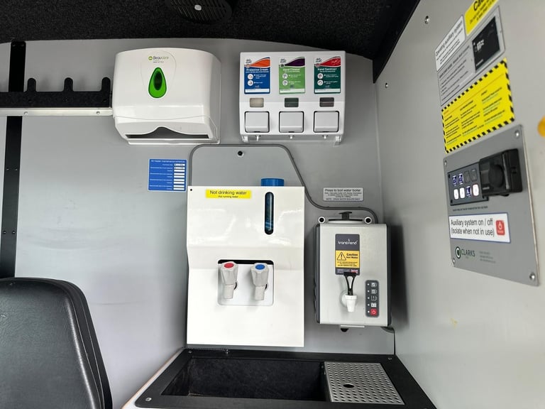 72 Reg, Ford Transit L3H2 FWD, Welfare, Kitchen, Toilet Van, Night Heater 