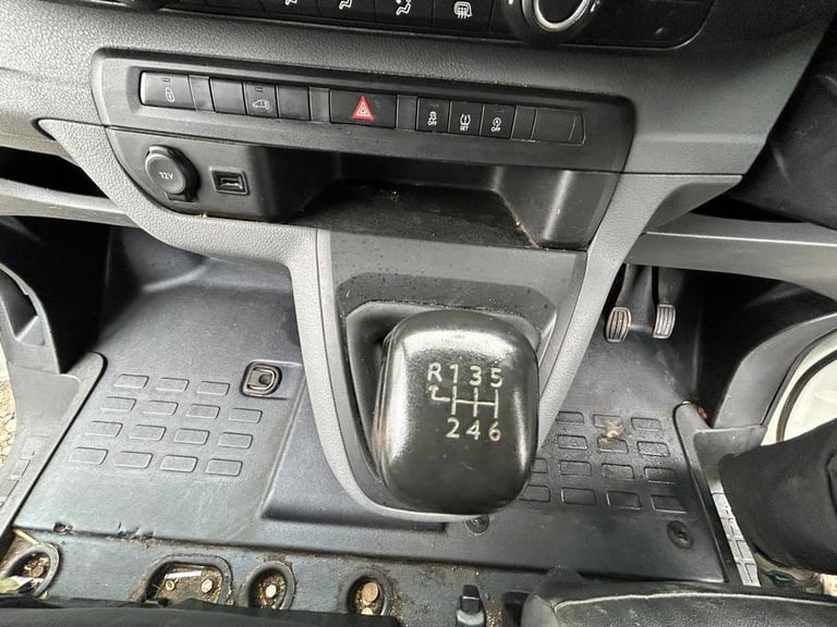 2017 Toyota ProAce 2.0D 120 Comfort Van PANEL VAN DIESEL Manual