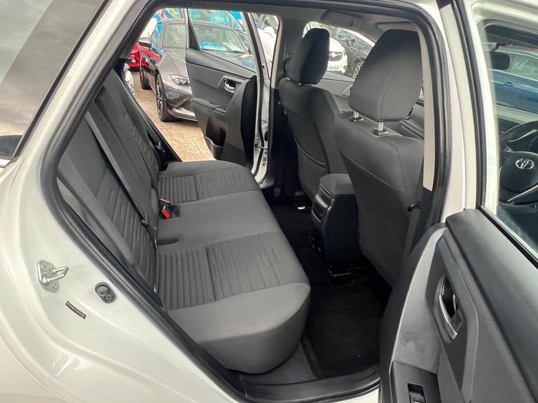 2015 Toyota Auris 1.6 D-4D Business Edition Euro 6 (s/s) 5dr HATCHBACK Diesel Manual
