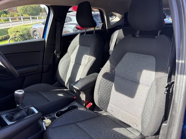 2023 Renault Captur 1.0 TCe evolution SUV 5dr Petrol Manual Euro 6 (s/s) (90 ps) HATCHBACK Petrol...