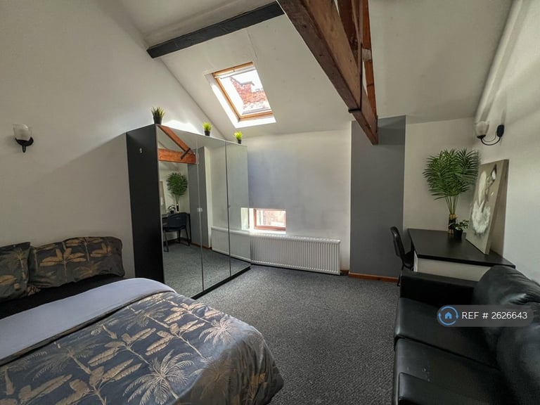 2 bedroom flat in Chancery Street, Leicester, LE1 (2 bed) (#2626643)