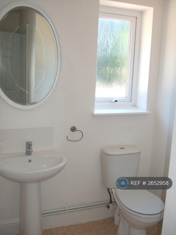 3 bedroom house in Mangrove Drive, Hertford, SG13 (3 bed) (#2652958)