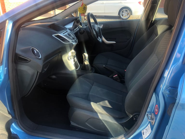 Ford Fiesta (11) Zetec 1.4 TDCi Diesel 5dr. Long MOT. £20 tax. 60 MPG. Low insurance. Brilliant cond