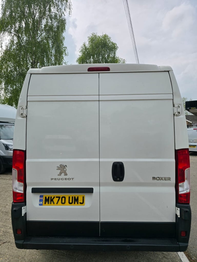 2020 PEUGEOT BOXER 2.2 BlueHDi LWB L3 H2 Professional Van 140ps (LOW MILEAGE)