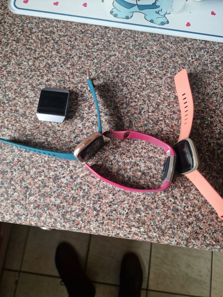 image for 4 x fitbits 