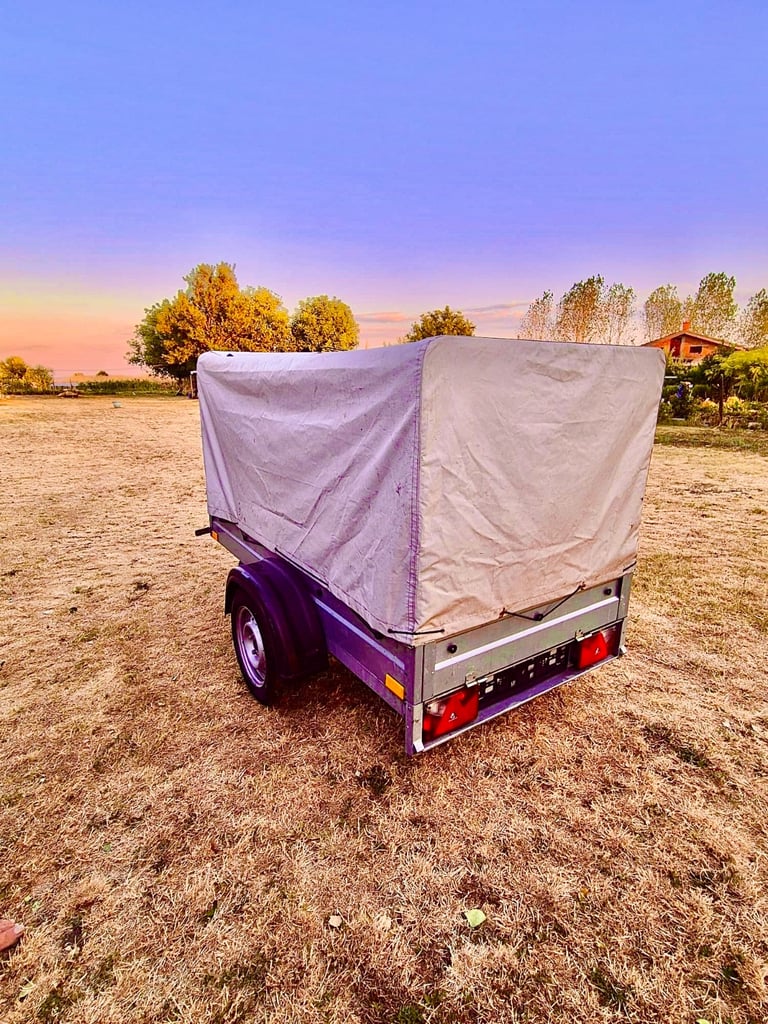 Car trailer