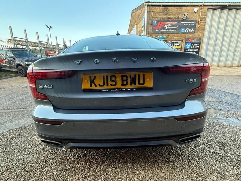 VOLVO S60 2.0 T5 R-Design Edition Auto Euro 6 (s/s) 4dr 2019