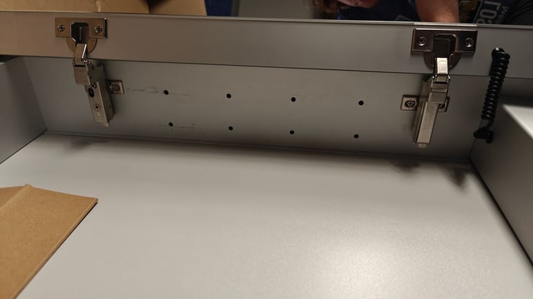 LED Bathroom Mirror Cabinet 815x700mm *damaged* X2