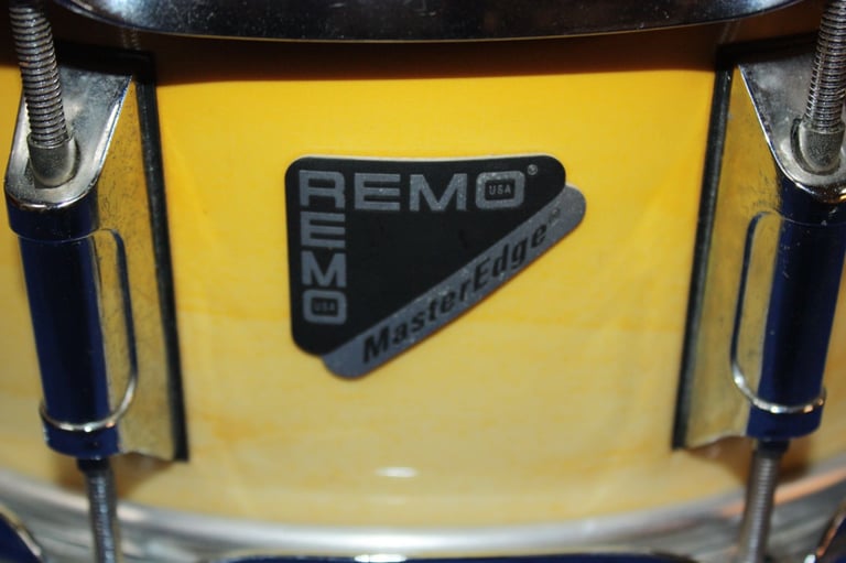 Remo Masteredge Series Acousticon Natural Fade Refurbished Snare Drum 14in x 5in ~ £150 ono