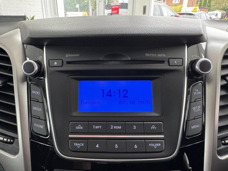 HYUNDAI I30 1.6 CRDi Blue Drive Active Tourer Euro 5 (s/s) 5dr 2014