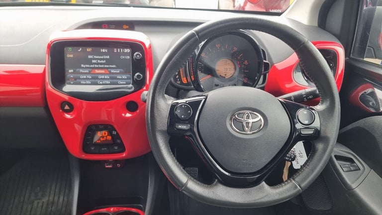 2014 Toyota AYGO 1.0 VVT-i x-clusiv Euro 5 5dr Euro 5 HATCHBACK Petrol Manual