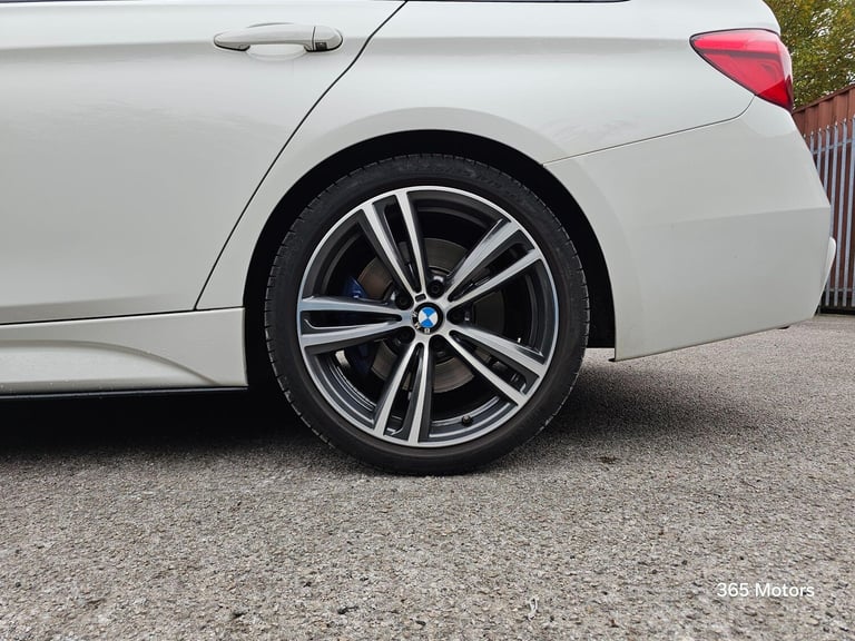 2015 BMW 3 Series 2.0 320i M Sport Touring Auto Euro 6 (s/s) 5dr ESTATE Petrol Automatic