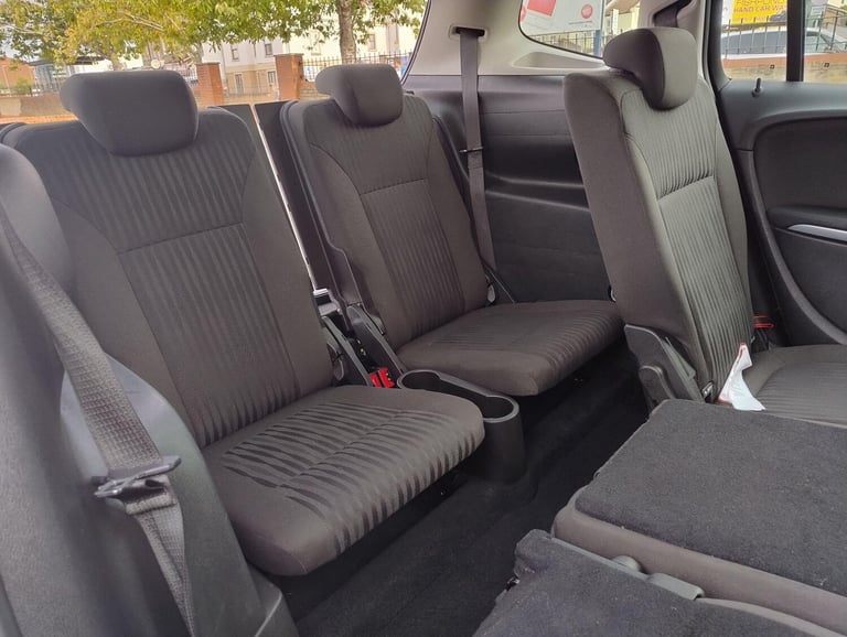 2014 Vauxhall Zafira Tourer 2.0 CDTi Exclusiv Auto Euro 5 5dr MPV Diesel Automatic