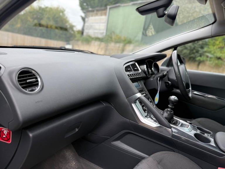 2012 Peugeot 3008 1.6 THP Allure Euro 5 5dr HATCHBACK Petrol Manual
