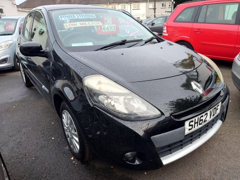 image for 2012 Renault Clio 1.2 Expression + Euro 5 5dr HATCHBACK Petrol Manual