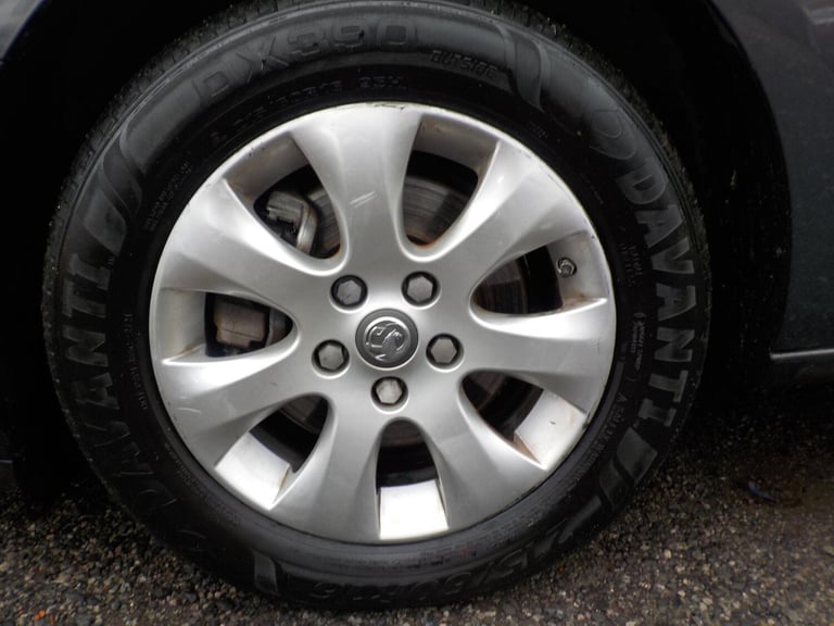 2015 Vauxhall Astra 1.6 CDTi ecoFLEX 94g Design Euro 6 (s/s) 5dr HATCHBACK Diesel Manual