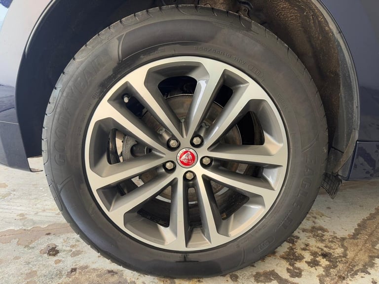 2022 Jaguar F-Pace 2.0 P250i R-Dynamic S Auto AWD Euro 6 (s/s) 5dr ESTATE Petrol Automatic