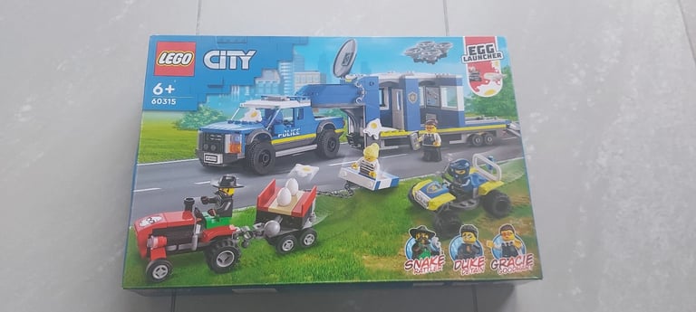 Lego city police mobile command truck 