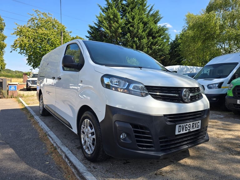 2019 Vauxhall Vivaro 2900 1.5d 100PS Dynamic LWB L2 Van **ONLY 56,000 MILES** PANEL VAN Diesel Ma...
