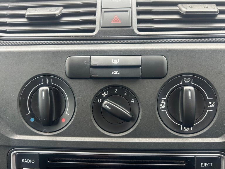 2018 Volkswagen Caddy Maxi 2.0 TDi C20 Maxi FWD 5dr (Window) WINDOW VAN Diesel Manual