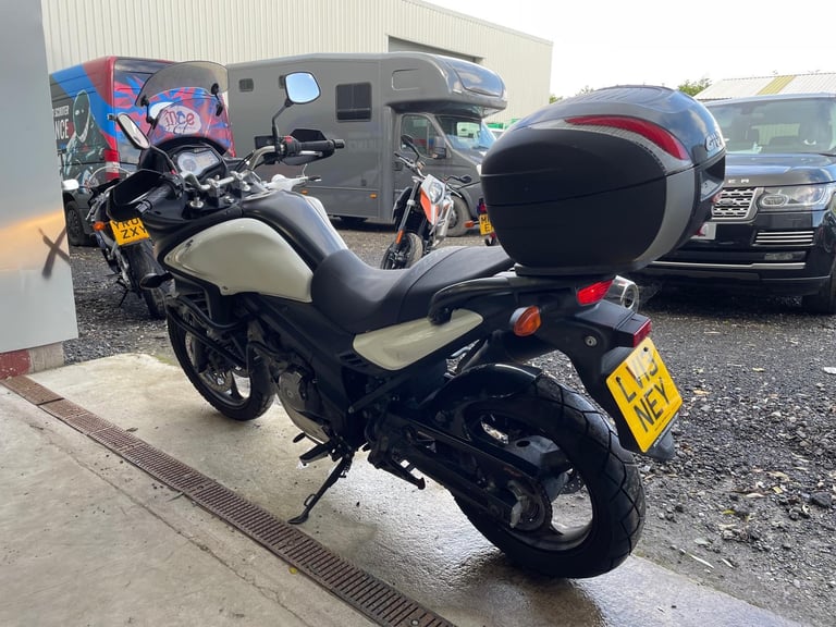 2013 - SUZUKI 650 AL2 - V STROM 650 - ONLY 14K MILES - DL650 - FSH - ABS