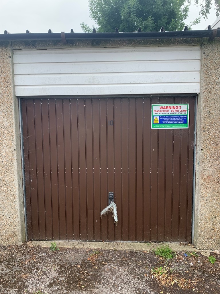 Garage/Parking/Storage to rent: Woodley Way (opp 22), Romsey SO51 7PB- NEW DOOR