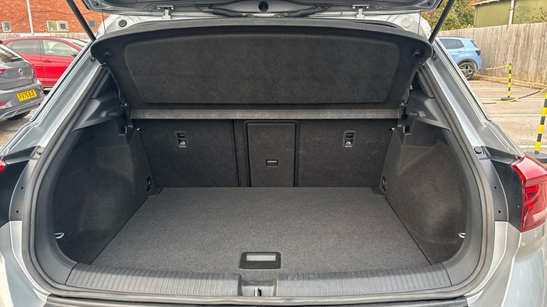 2022 Volkswagen T-Roc 1.5 TSI R-Line 5dr DSG Petrol Hatchback Hatchback Petrol Automatic