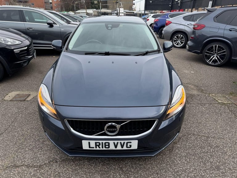 2018 Volvo V40 2.0 D2 Momentum Nav Plus Auto Euro 6 (s/s) 5dr Hatchback Diesel Automatic