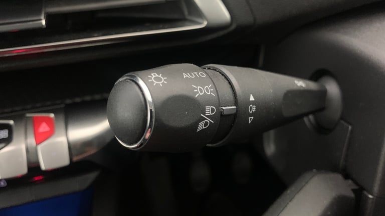 2022 Peugeot 3008 1.2 PureTech Allure SUV 5dr Petrol Manual Euro 6 (s/s) (130 ps) SUV Petrol Manual