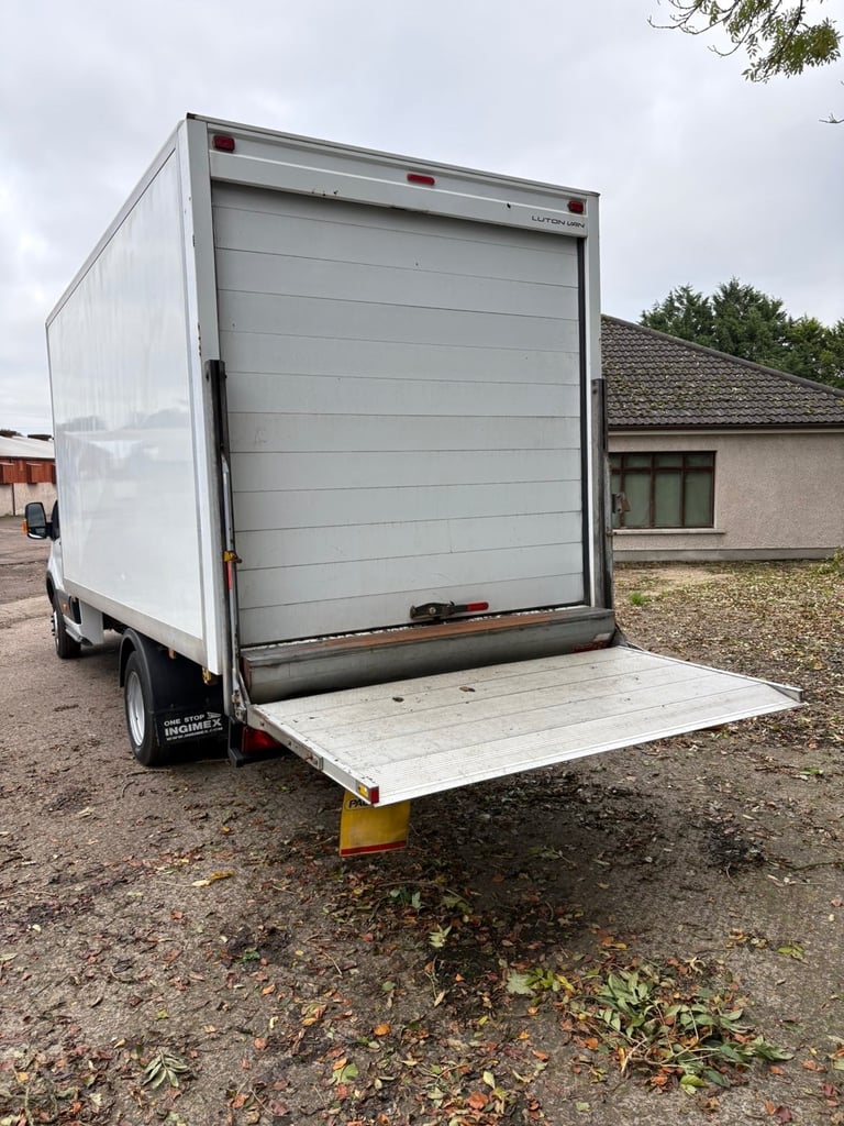 Ford, TRANSIT, Luton body & tail lift
