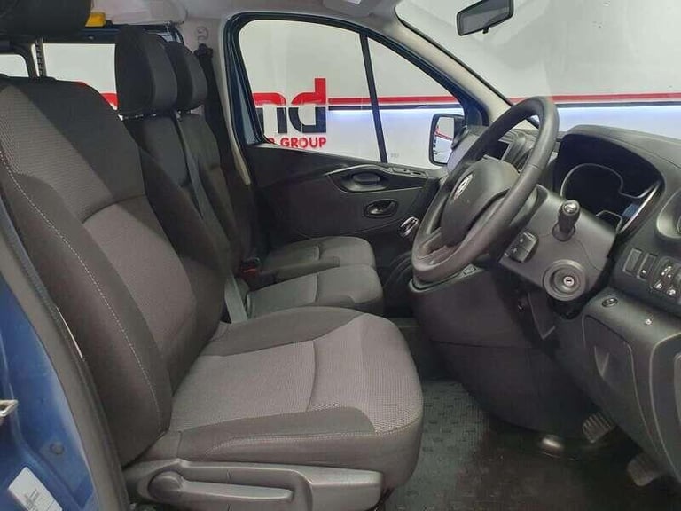 2021 Renault Trafic 2.0 dCi ENERGY SL28 Business 7 Seats 5dr MPV Diesel Manual