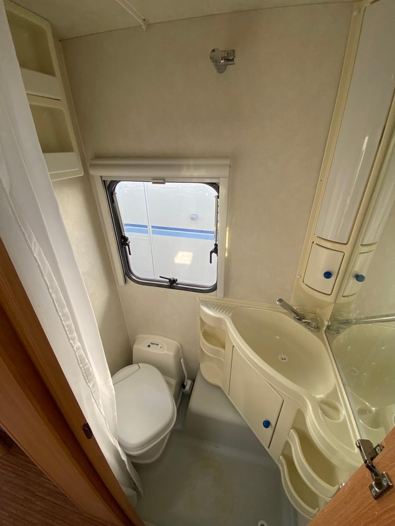 2009 Adria Altea 542 DK