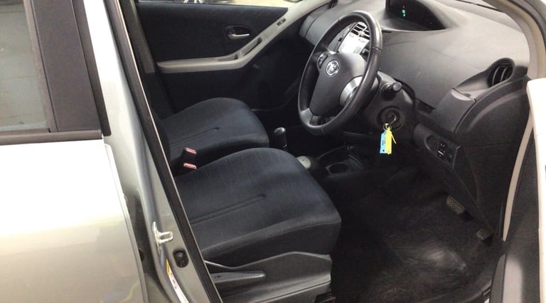 2008 Toyota Yaris 1.3 VVT-i TR 5dr MMT HATCHBACK Petrol Automatic