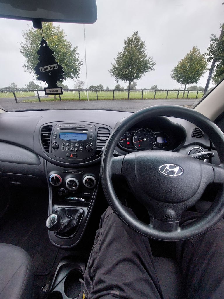 2013 HYUNDAI I10. FULL MOT. 81K. £20 ROAD TAX. 3 MONTHS WARRANTY 