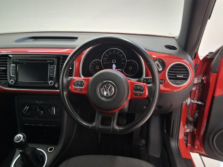 2012 Volkswagen Beetle 2.0 DESIGN TDI 3d 139 BHP HATCHBACK Diesel Manual