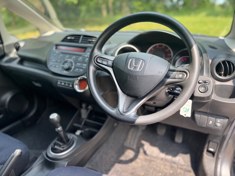 2013 Honda Jazz 1.4 i-VTEC ES 5dr HATCHBACK Petrol Manual