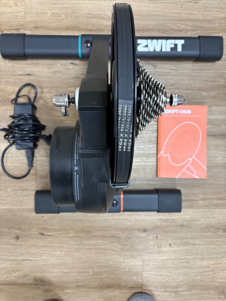 Zwift Hub 11 speed direct drive smart trainer