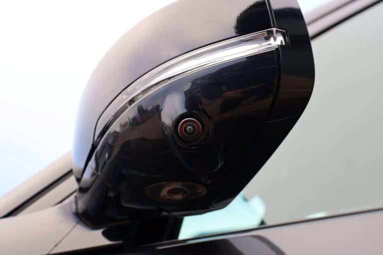 2024 Land Rover Discovery COMMERCIAL DYNAMIC HSE 22 inch wheels deployable towbar wireless charge...