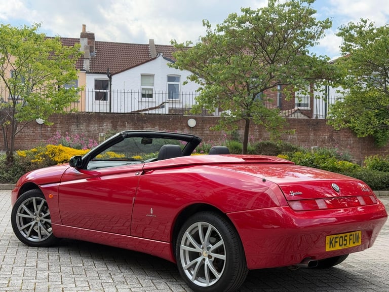 2005 Alfa Romeo Spider 2.0 JTS Lusso 2dr CONVERTIBLE Petrol Manual