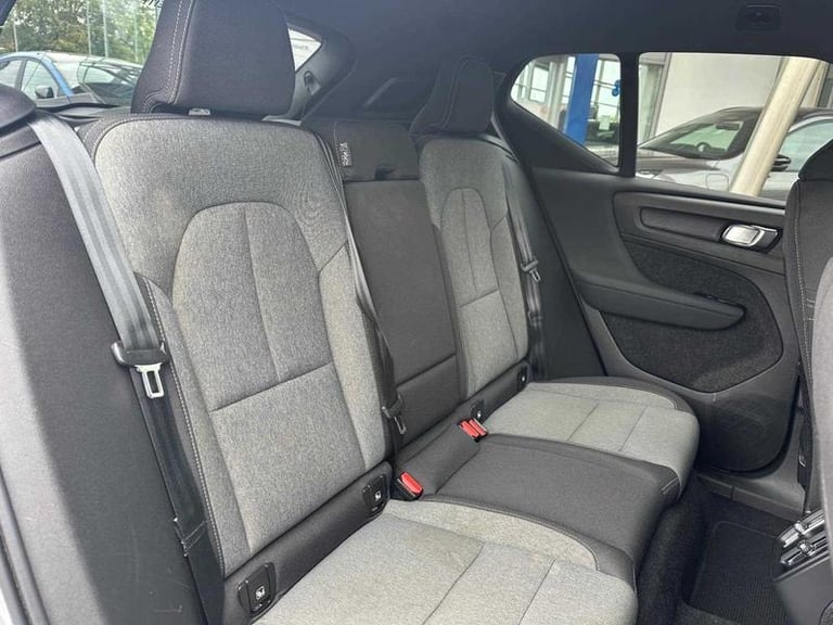 2023 Volvo XC40 2.0 B3P Plus Dark 5dr Auto Automatic SUV Hybrid Automatic