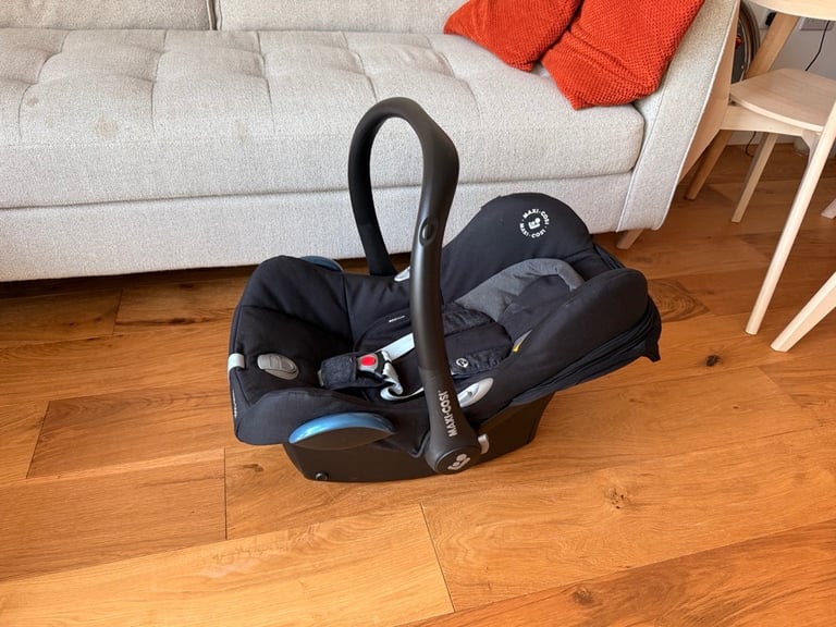 Maxi-Cosi Cabriofix i-Size Car Seat