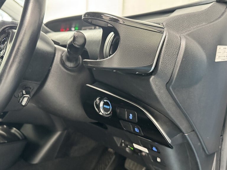 2025 Toyota Prius Vvt-I Active Hatchback HYBRID ELECTRIC Semi Automatic
