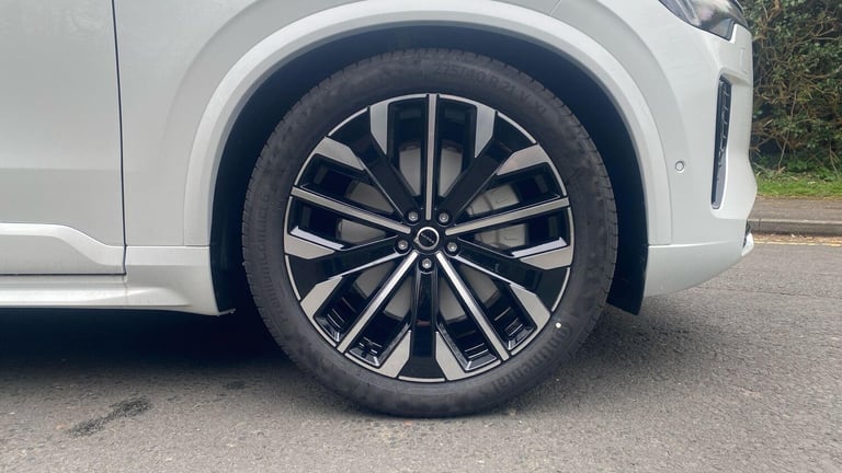 2025 Volvo XC90 Plus, B5 AWD Mild hybrid, Petrol, Dark, 7 Seats ESTATE Petrol/Electric Hybrid Aut...