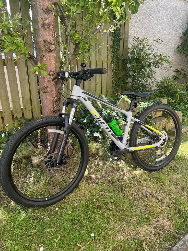 image for Giant ATX 3 Disc 26 bc 2020 Hardtail Mountain Bike - Grey/Yellow