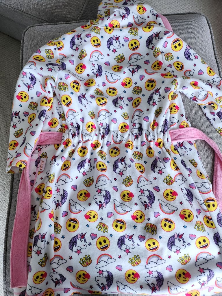 Selection of kids nightwear aged 9-11yrs